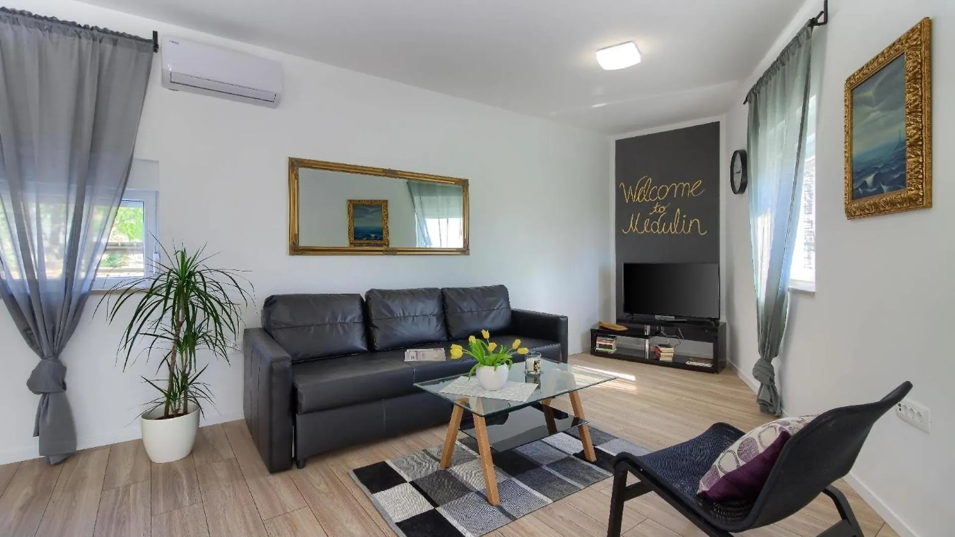Ferienhaus Mit Privatpool Fuer 6 Personen Ca 100 Qm In Medulin, Istrien Suedkueste Von Istrien 0*, Medulin Chorvatsko