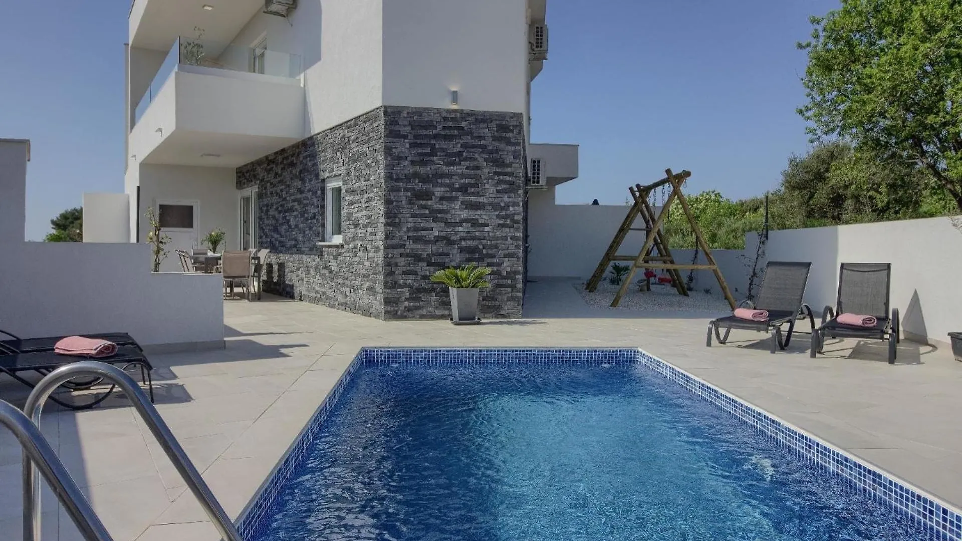 Holiday home Ferienhaus Mit Privatpool Fuer 6 Personen Ca 100 Qm In Medulin, Istrien Suedkueste Von Istrien